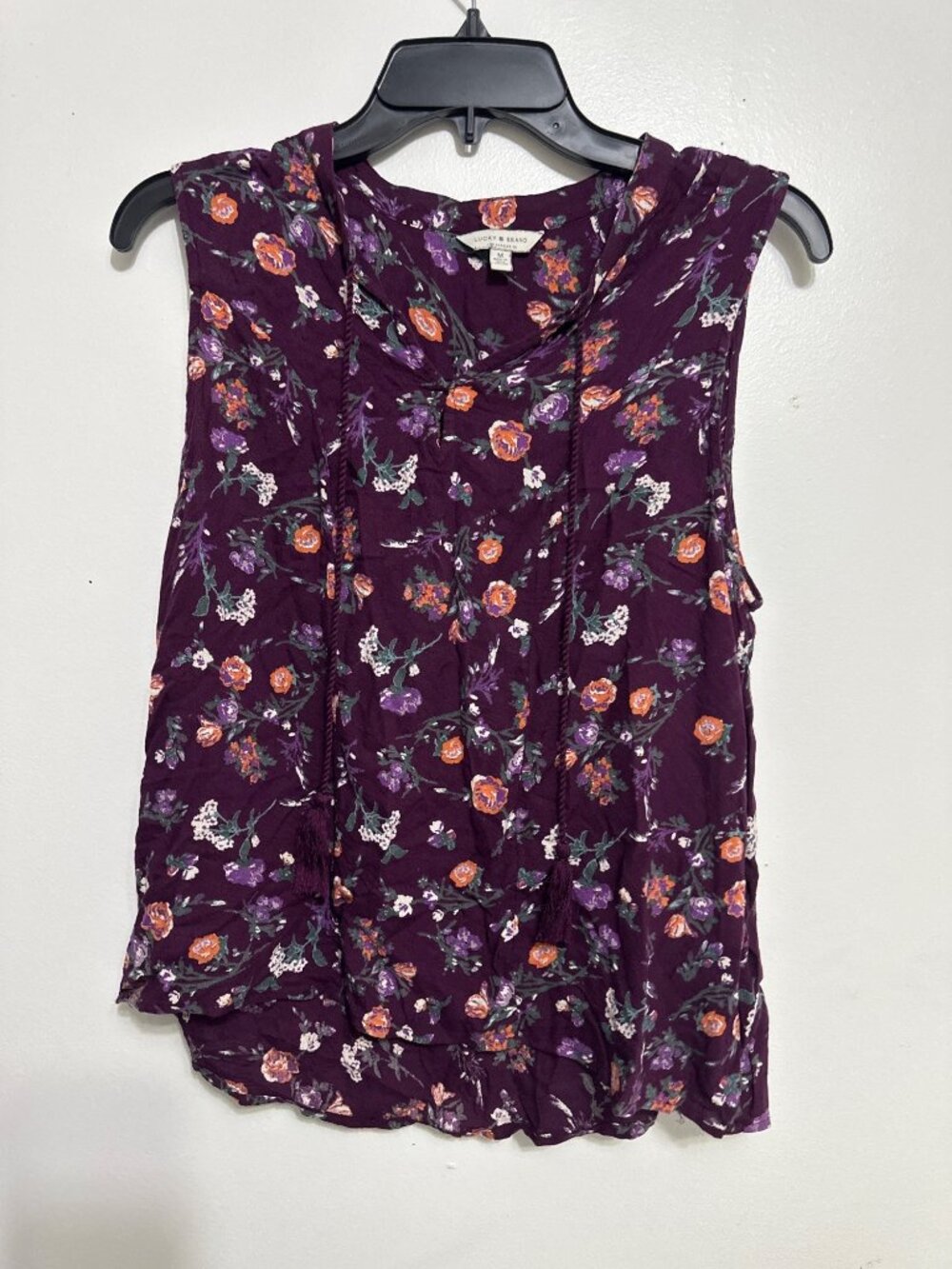 Lucky Brand Purple Floral Sleeveless Top With Tassel Tie Neck Womens M